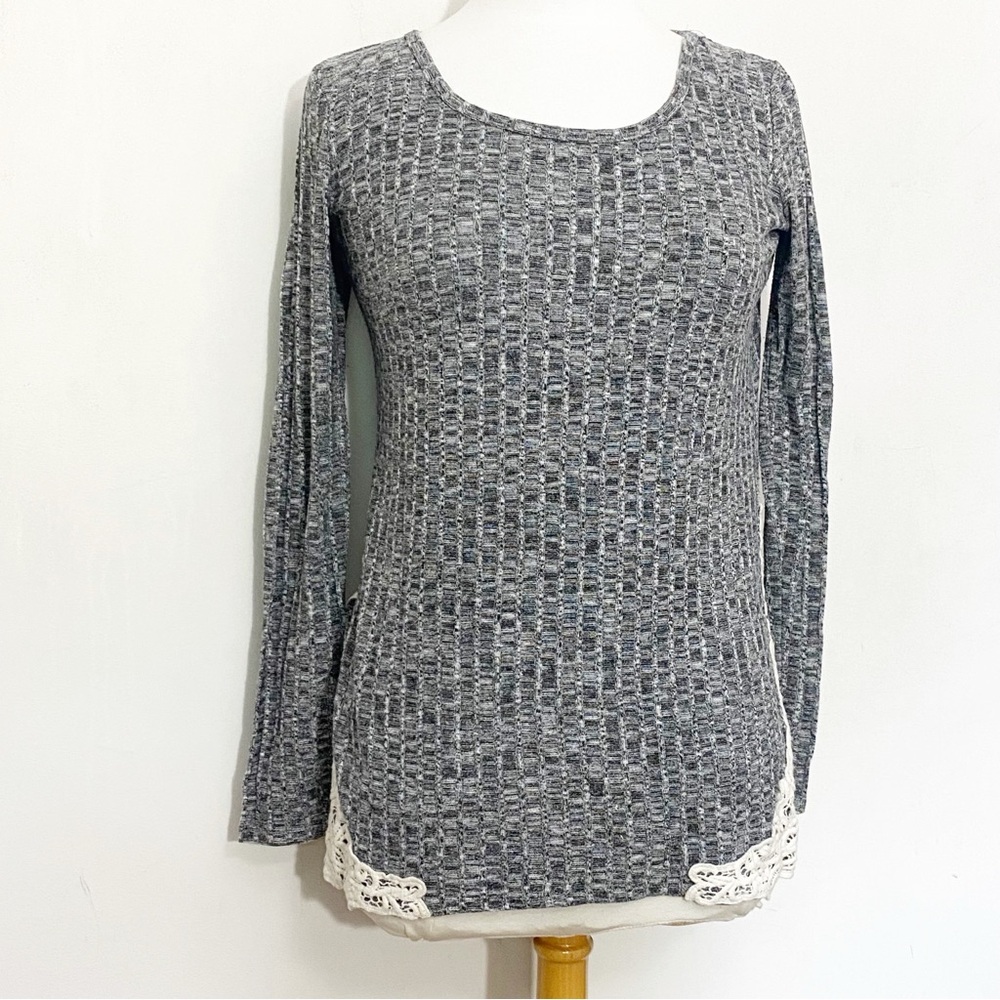 MAURICES textured knit scoop neck long sleeve crochet trim pullover sweater M